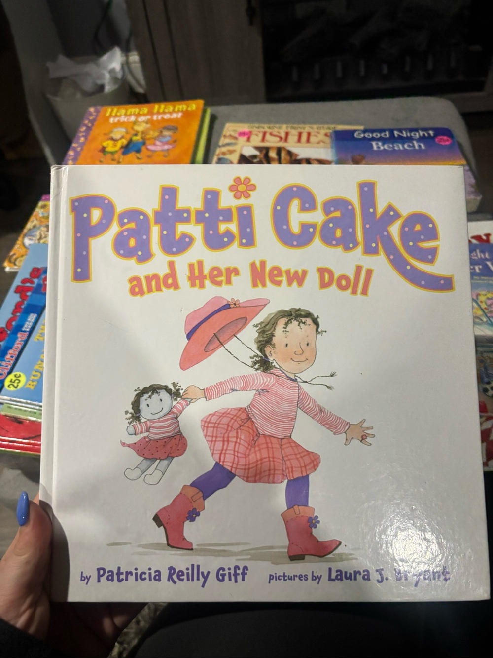 Patti Cake and Her New Doll by Patricia Reilly Giff - White Cover
